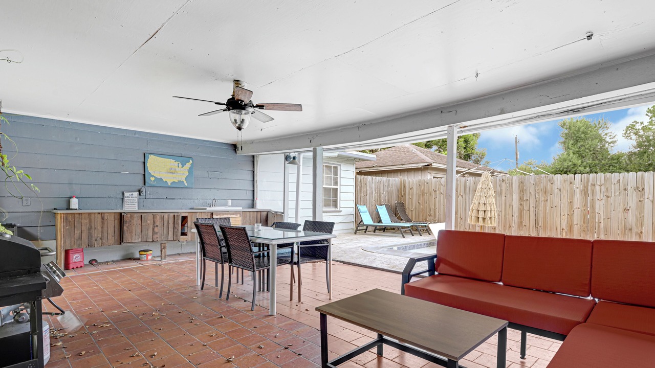 Photo of Outdoor in Sharpstown