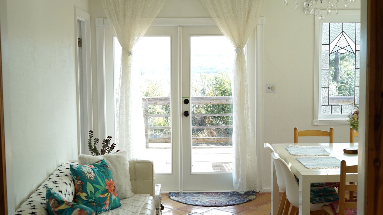Photo of Livingroom in Fredericksburg