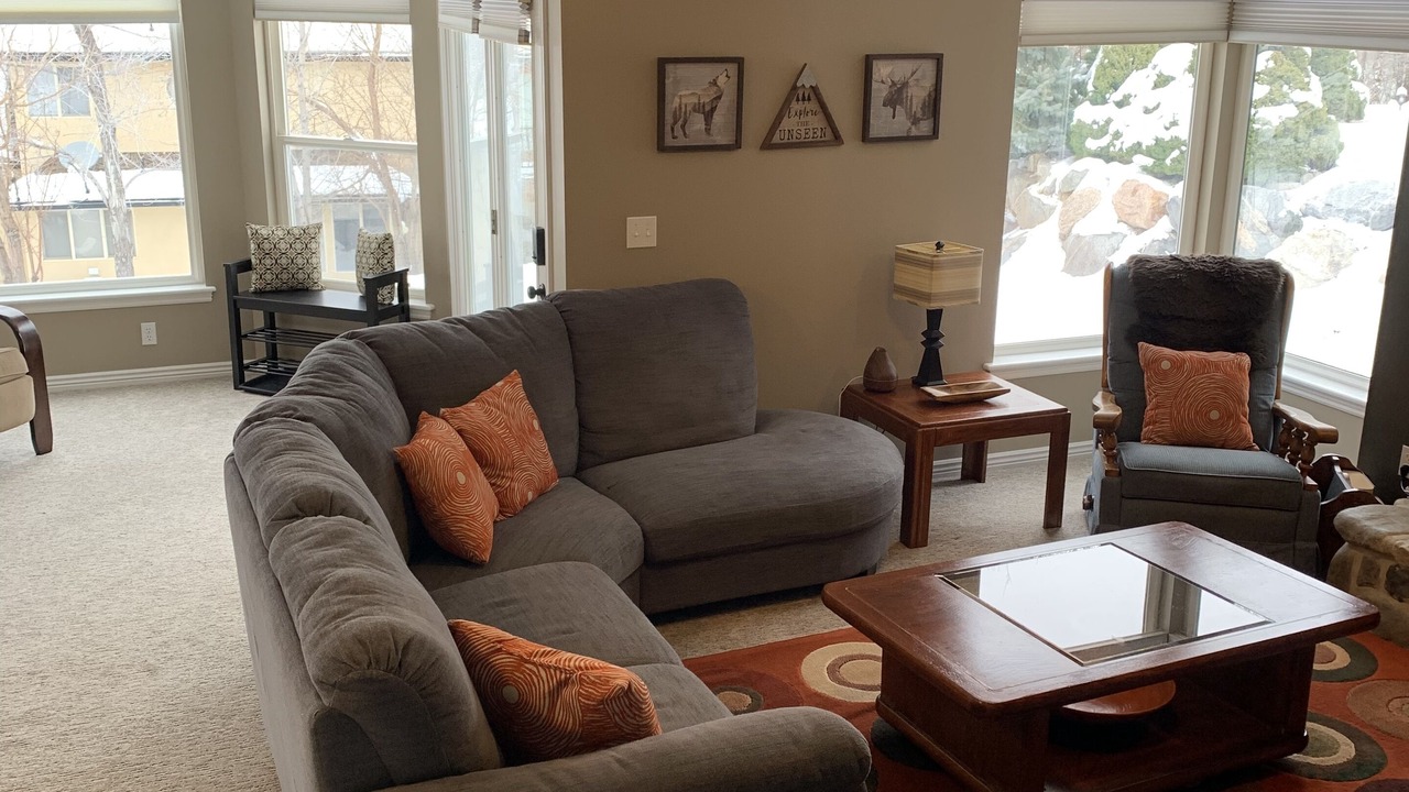 Photo of Livingroom in North Salt Lake