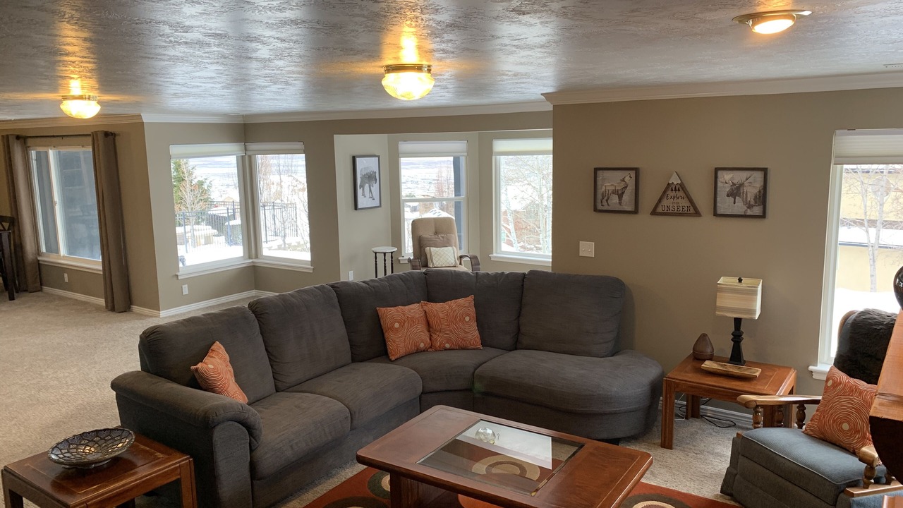 Photo of Livingroom in North Salt Lake