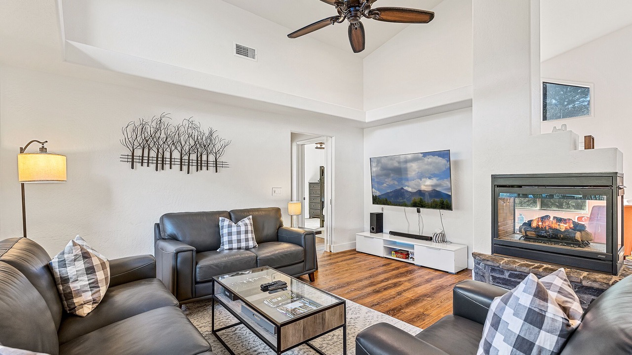 Photo of Livingroom in Flagstaff