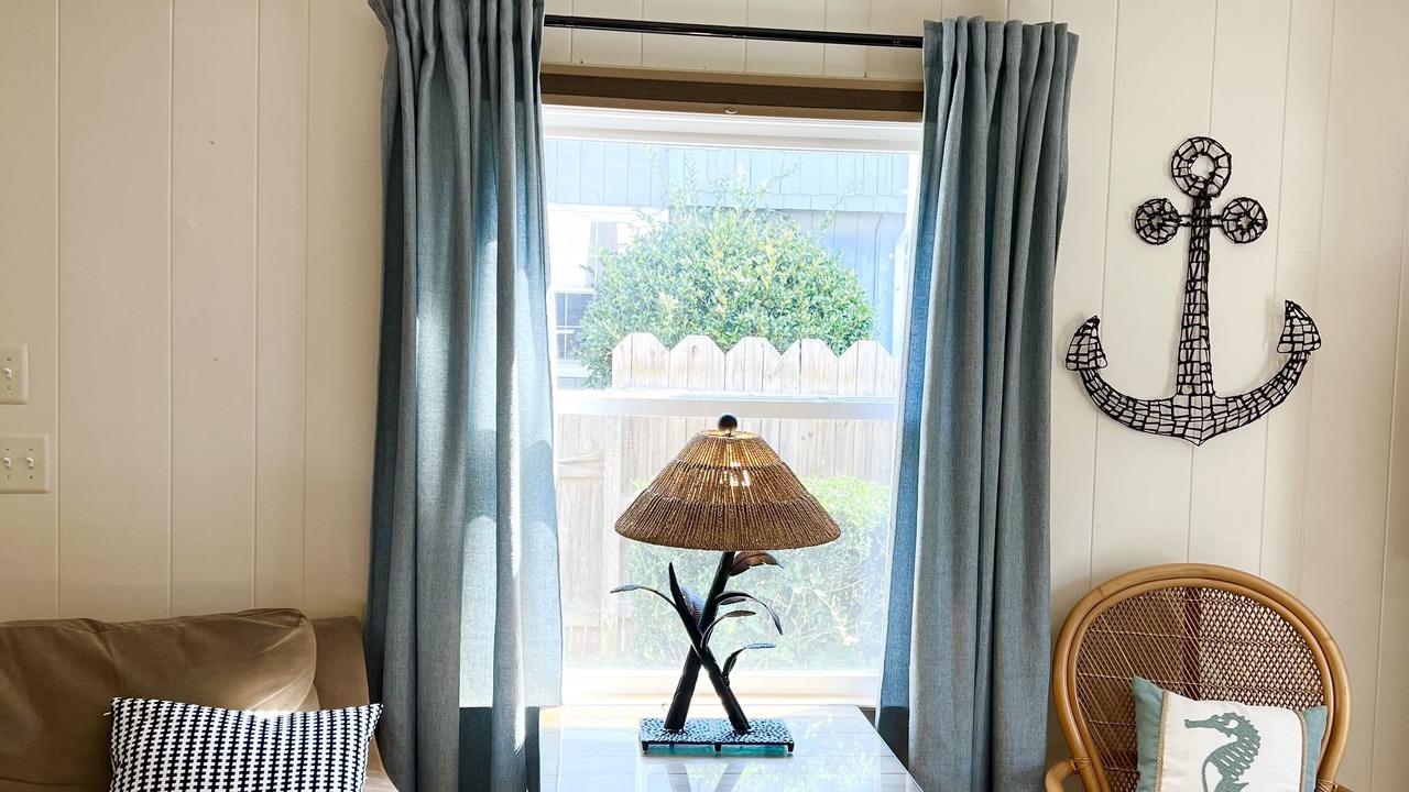 Photo of Livingroom in Northeast Virginia Beach