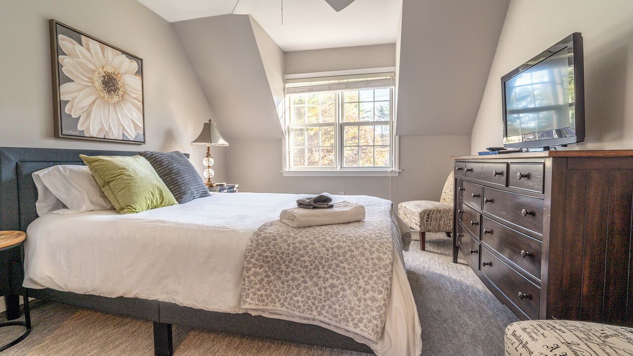 Photo of Bedroom in Lenox