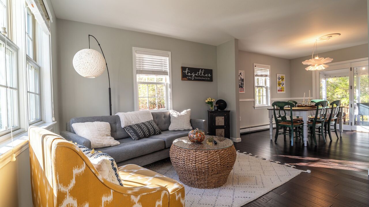 Photo of Livingroom in Lenox