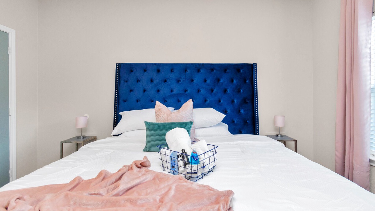 Photo of Bedroom in Humble
