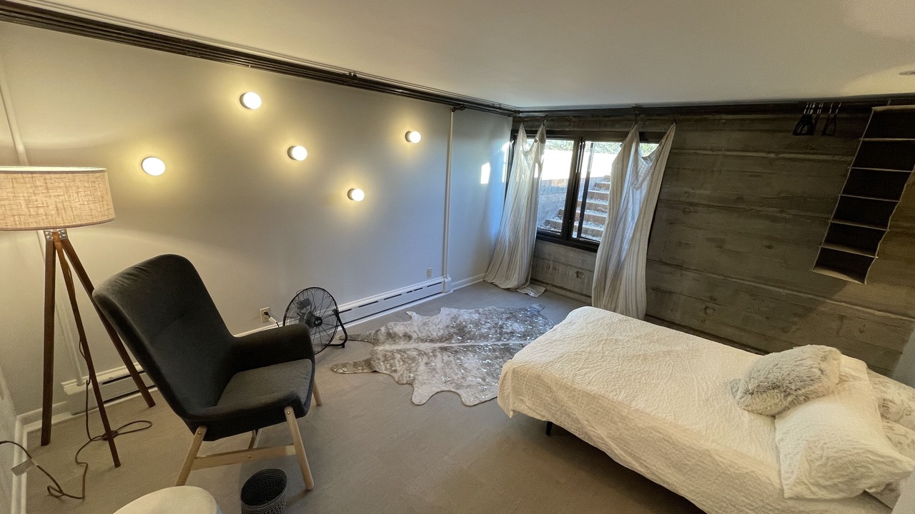 Photo of Bedroom in Downtown Anchorage