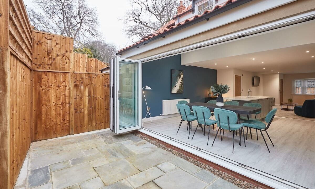 Photo of Others in Briggswath