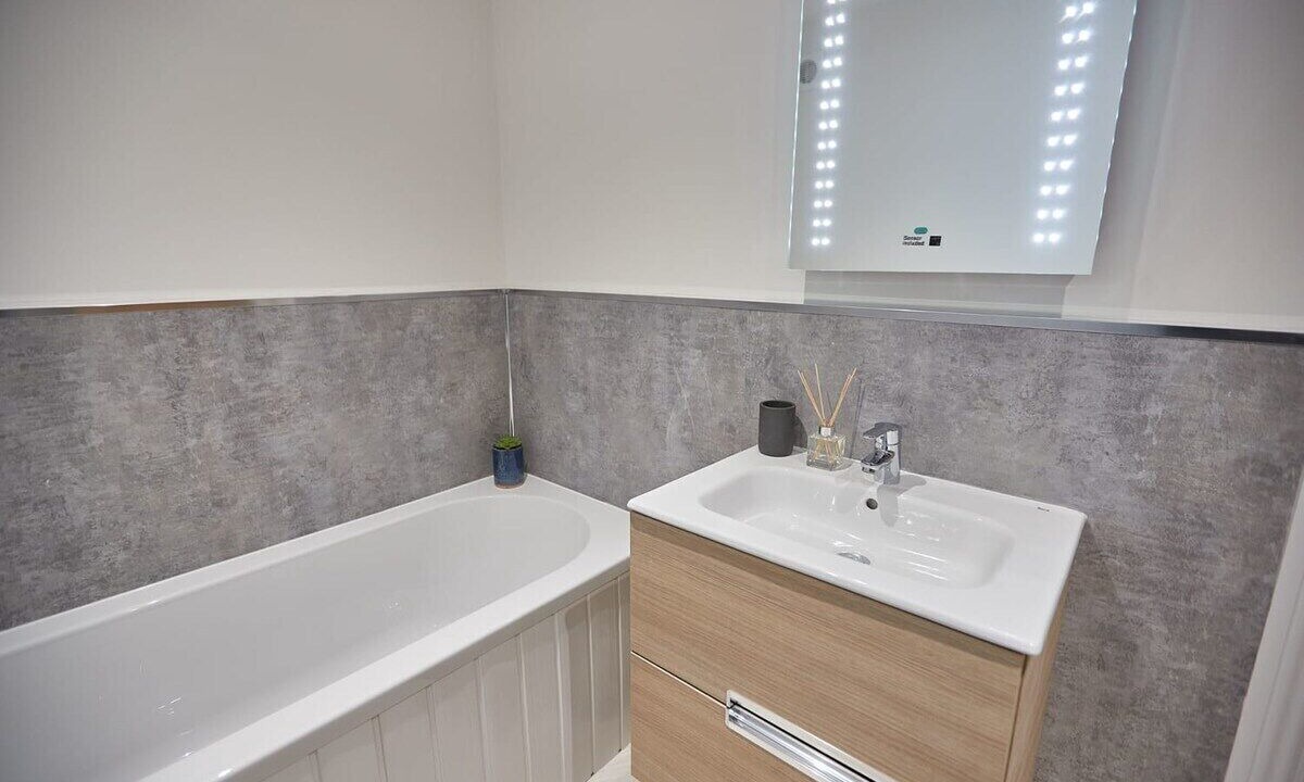 Photo of Others in Briggswath