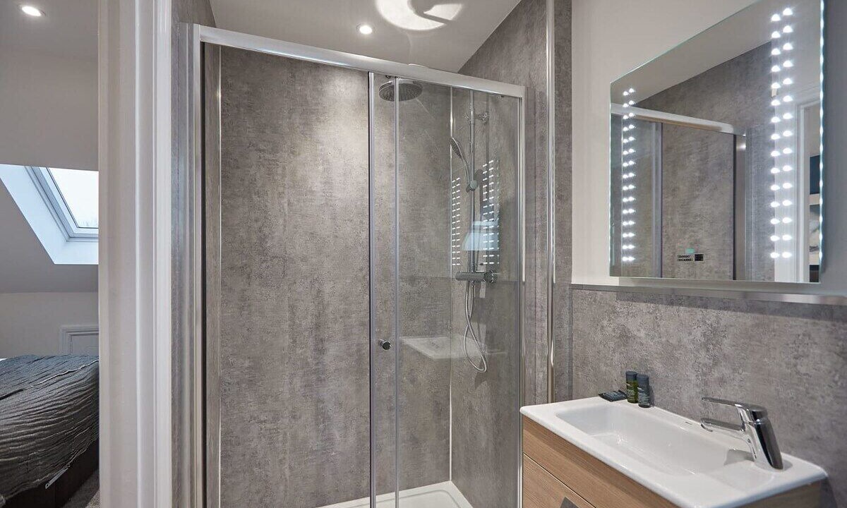 Photo of Others in Briggswath