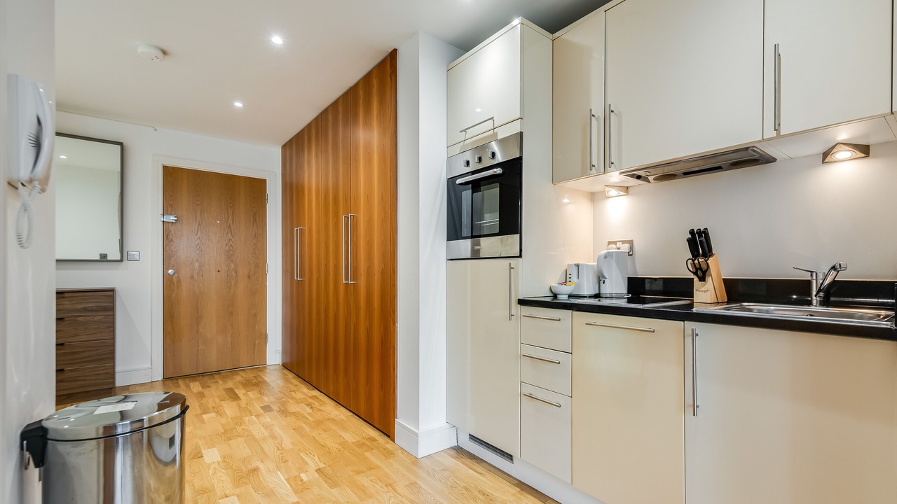 Photo of Kitchen in Canary Wharf