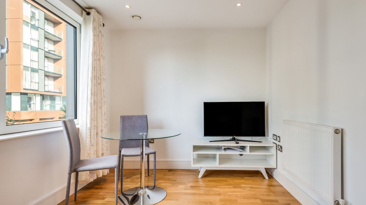 Photo of Others in Canary Wharf