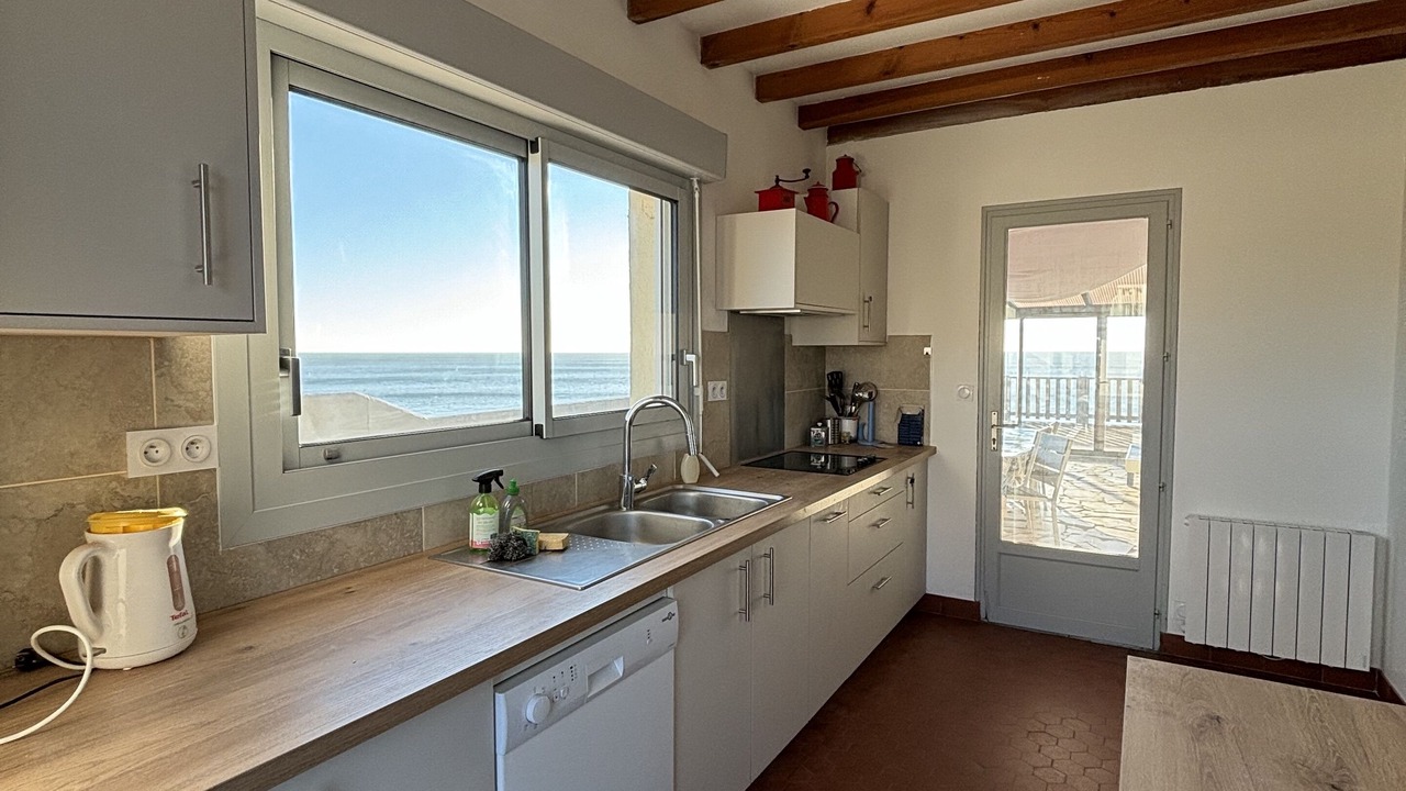 Photo of Kitchen in Longeville-sur-Mer