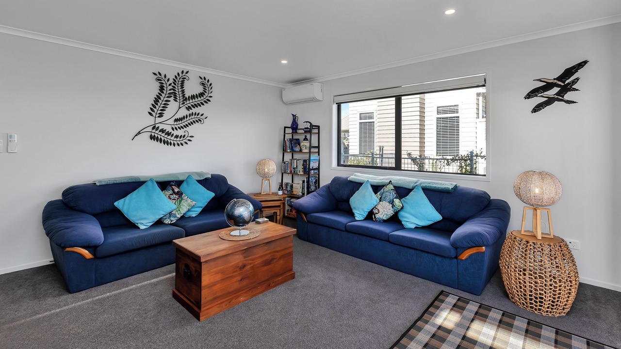 Photo of Livingroom in One Tree Point