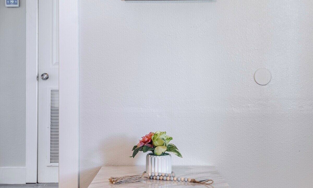 Photo of Bedroom in Central City