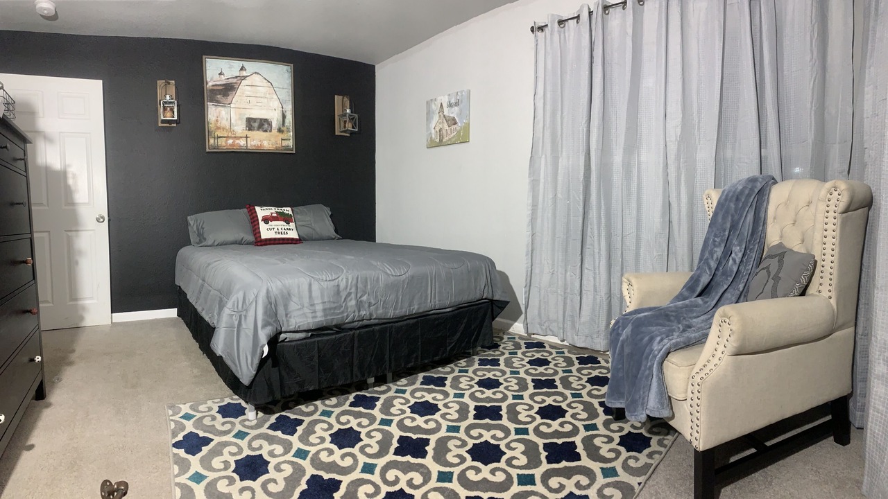 Photo of Bedroom in Cleburne