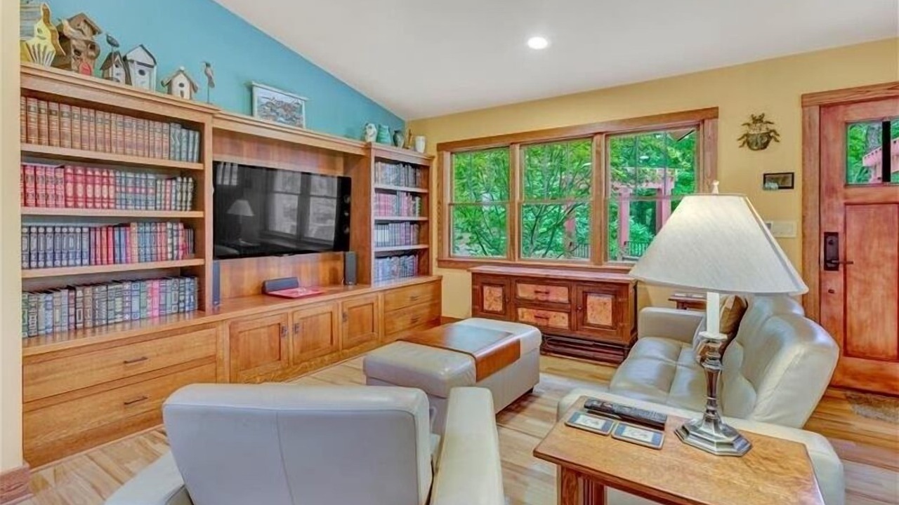 Photo of Bedroom in Huddleston