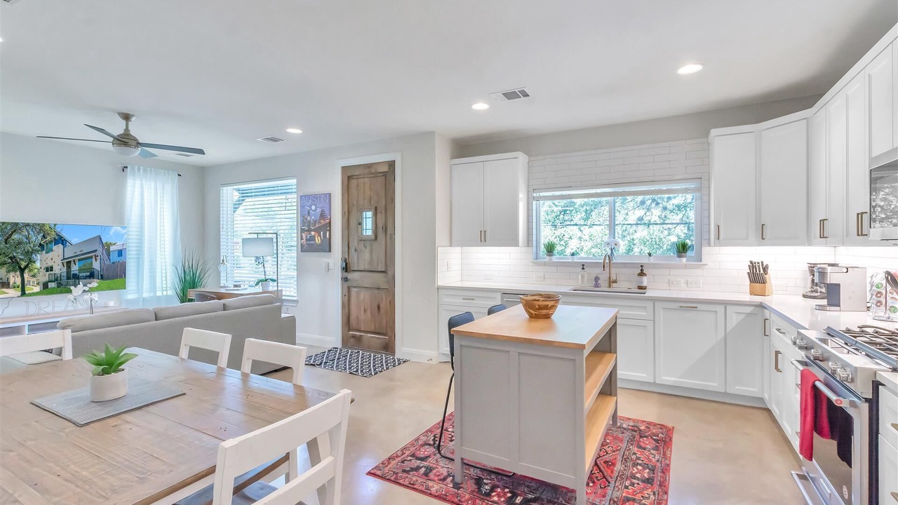 Photo of Kitchen in Elmhurst Heights