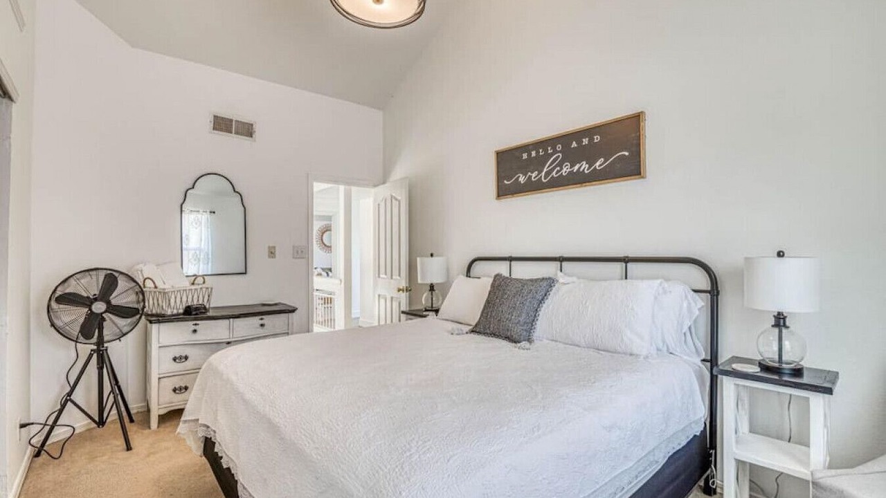 Photo of Bedroom in Bear Ridge