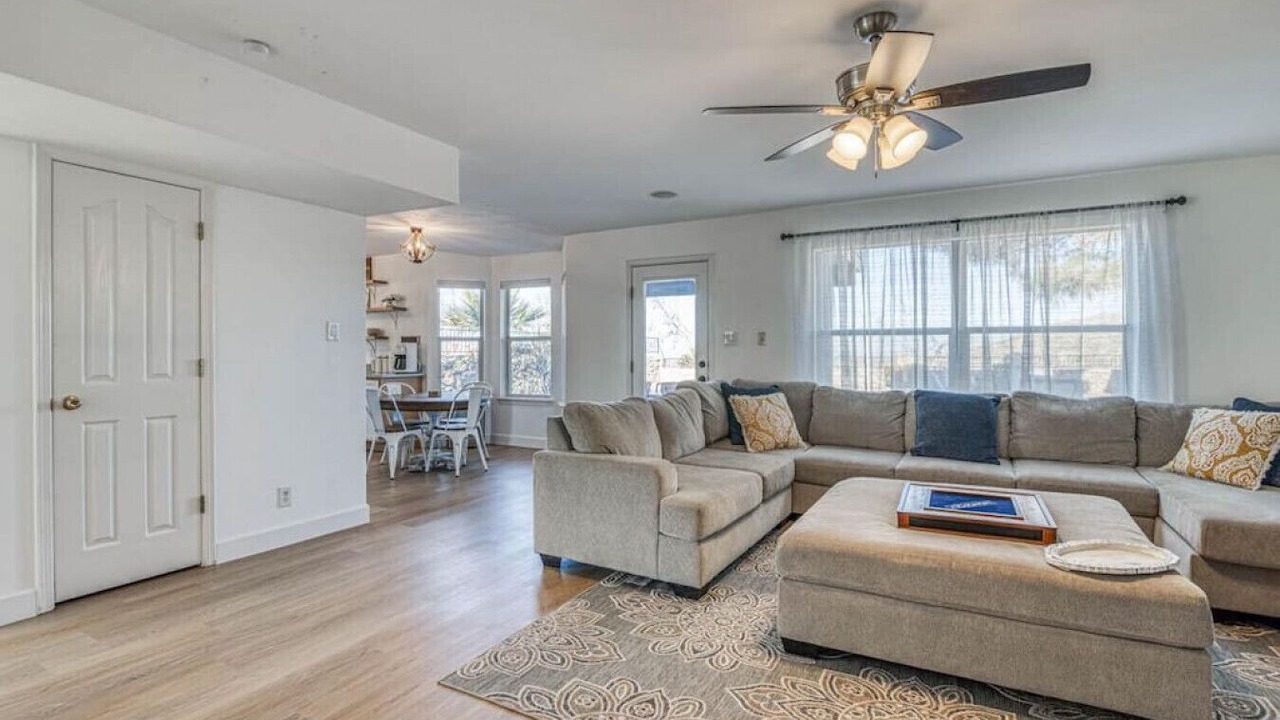 Photo of Livingroom in Bear Ridge