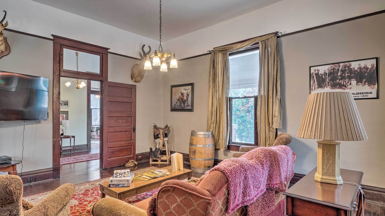 Photo of Bedroom in Highland Historic District