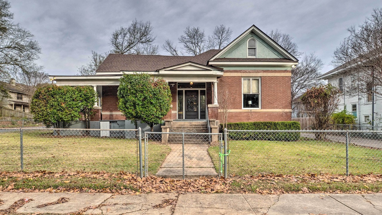 Photo of Outdoor in Highland Historic District