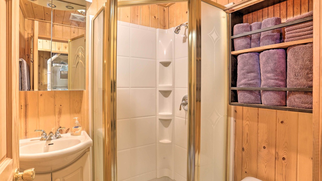 Photo of Bathroom in Spearfish