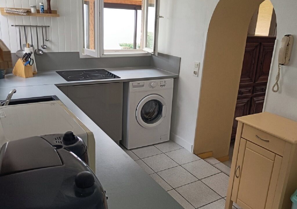 Photo of Kitchen in Saint-Michel-en-Greve