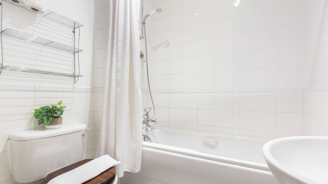 Photo of Bathroom in De Beauvoir