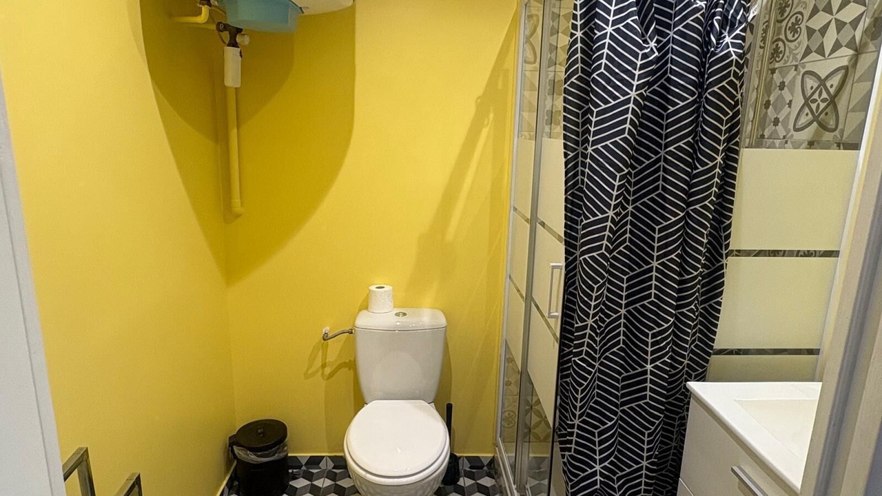 Photo of Bathroom in Batignolles