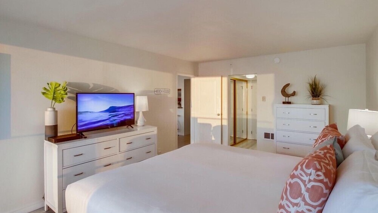 Photo of Bedroom in North Pacific Beach