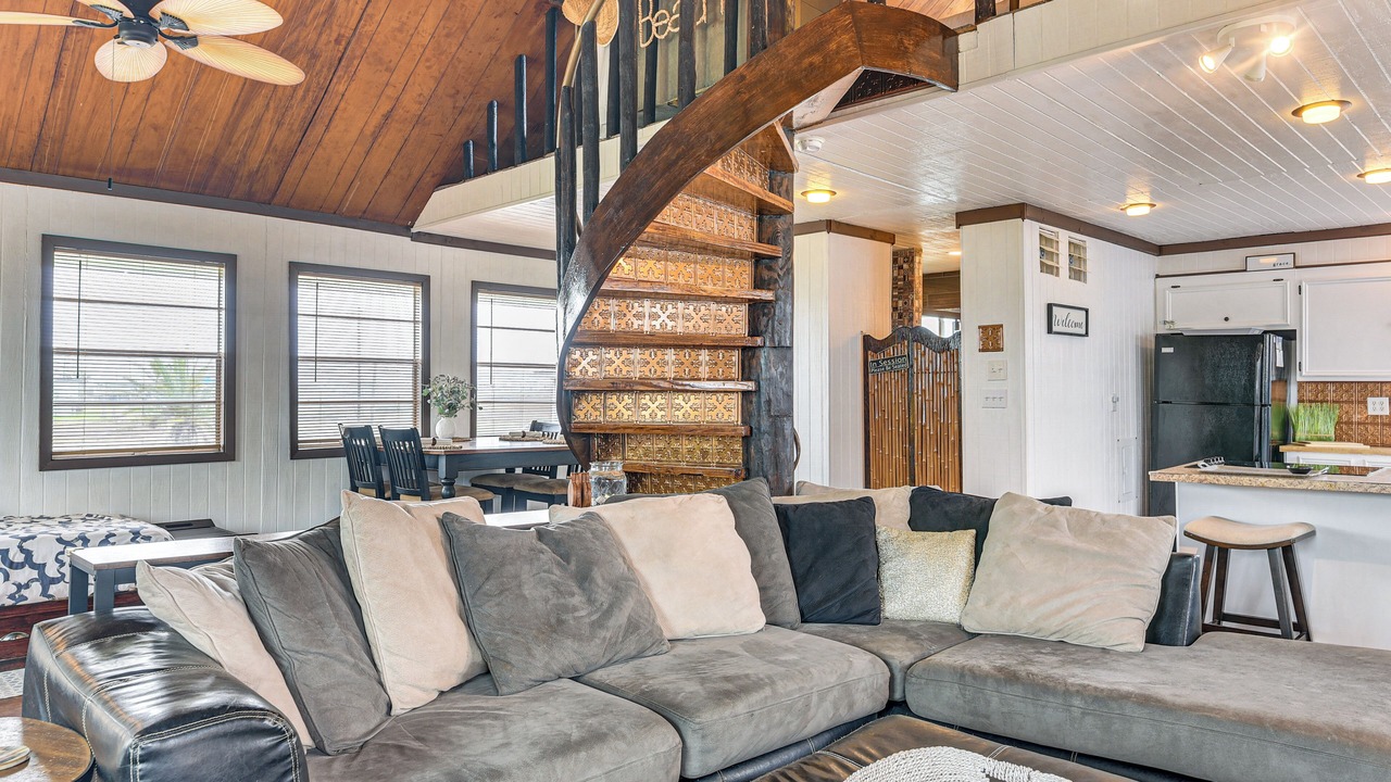 Photo of Livingroom in Surfside Beach