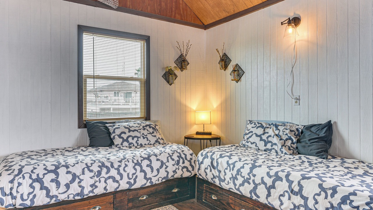 Photo of Bedroom in Surfside Beach