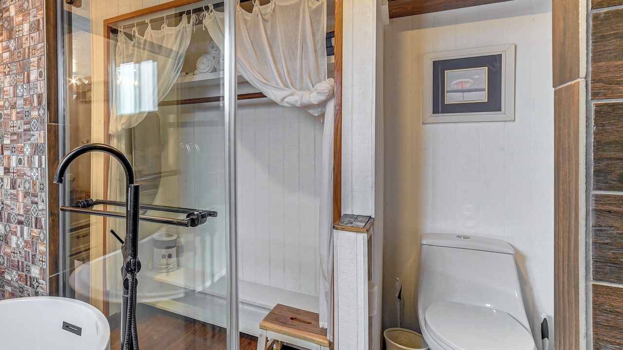 Photo of Bathroom in Surfside Beach