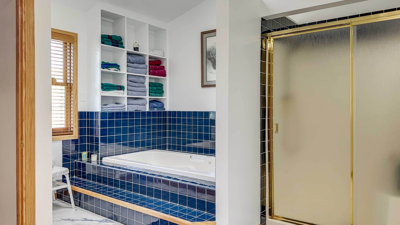 Photo of Bathroom in Glenrock