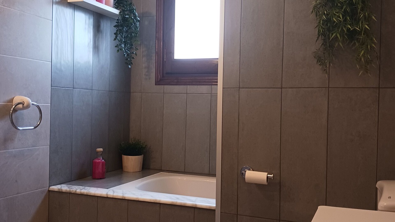Photo of Bathroom in Miami Platja