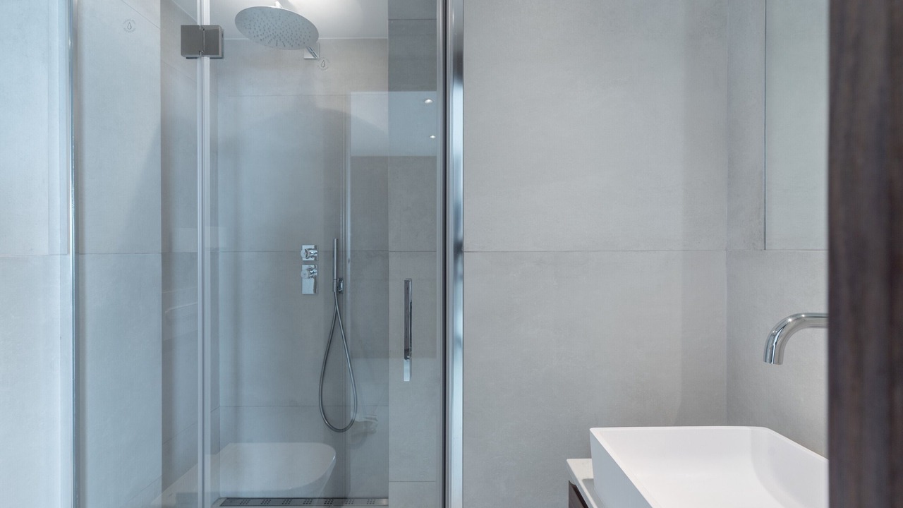 Photo of Bathroom in Marbella Seafront Promenade