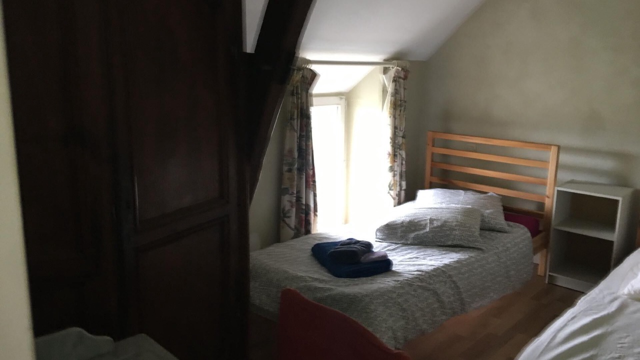Photo of Bedroom in Beaumont-en-Veron
