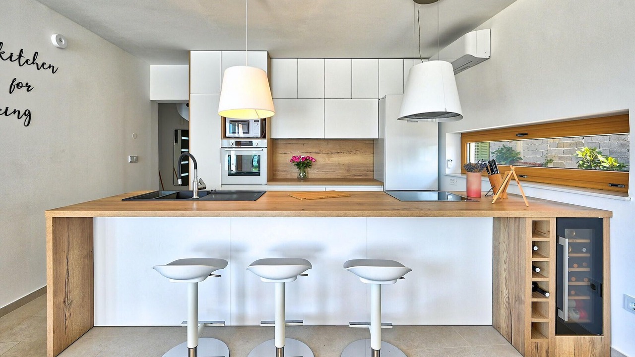 Photo of Others in Turanj