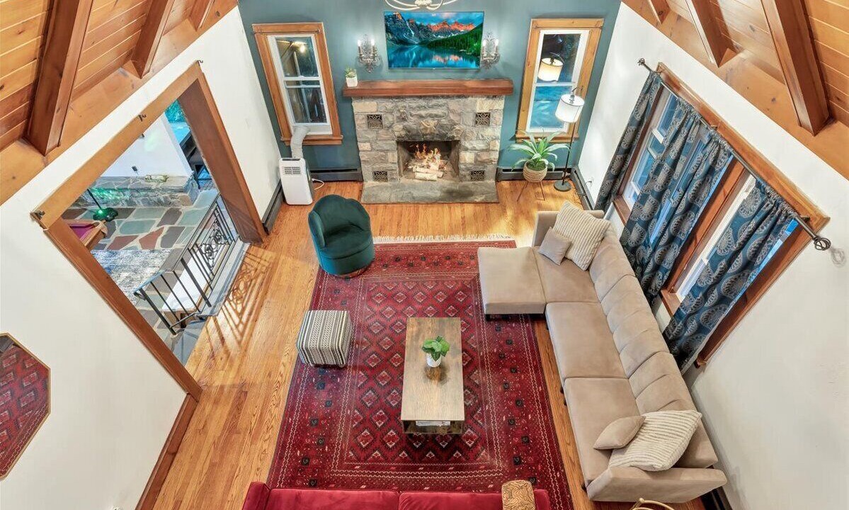Photo of Livingroom in East Stroudsburg