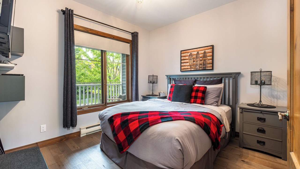 Photo of Bedroom in Mont-Tremblant