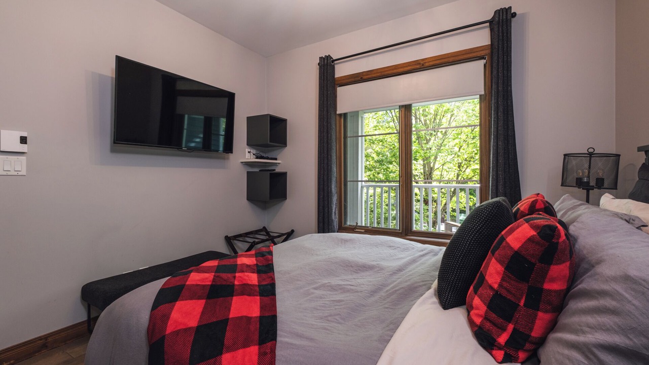 Photo of Bedroom in Mont-Tremblant