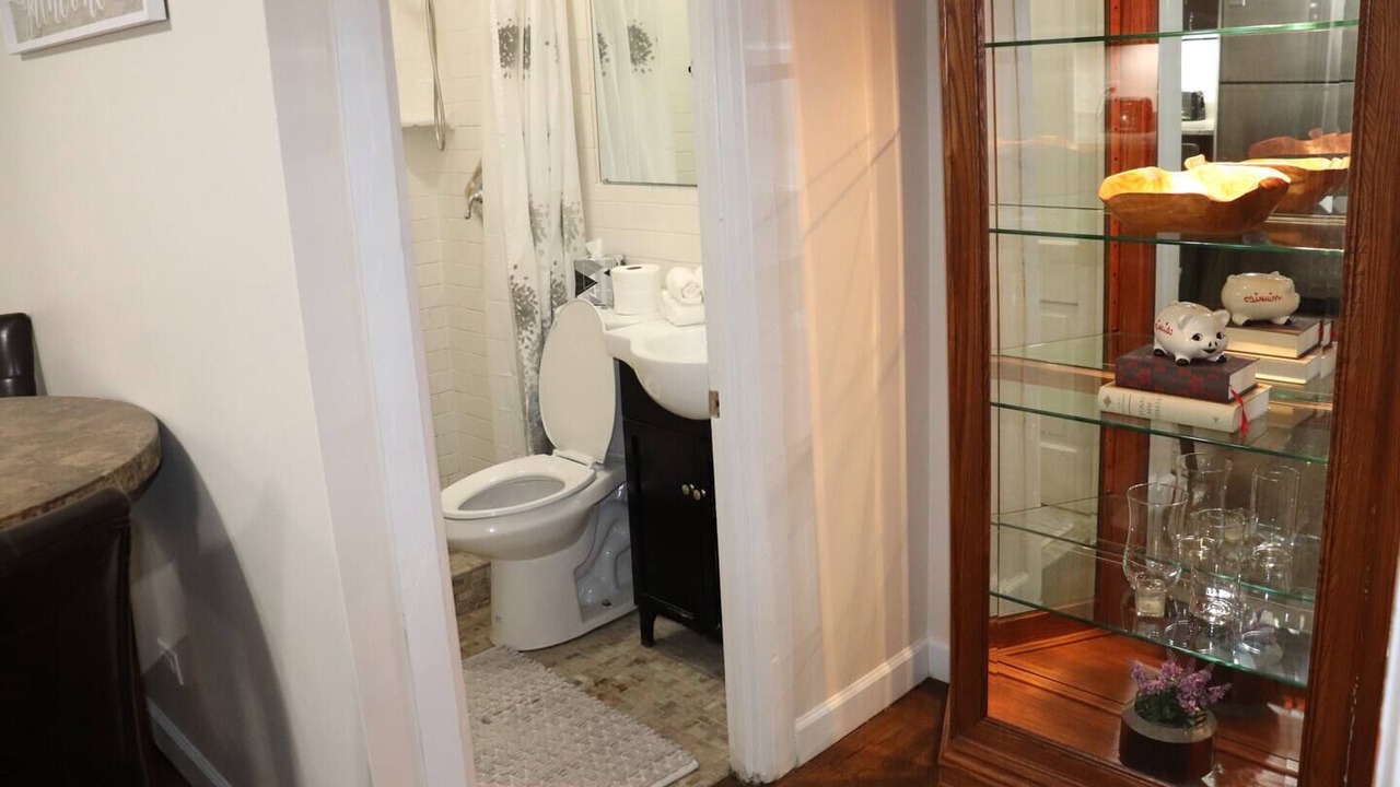 Photo of Bathroom in Oak Park