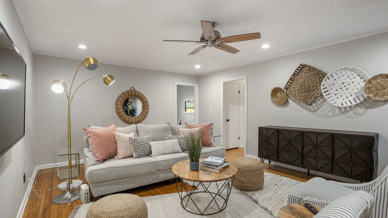 Photo of Livingroom in Tulsa