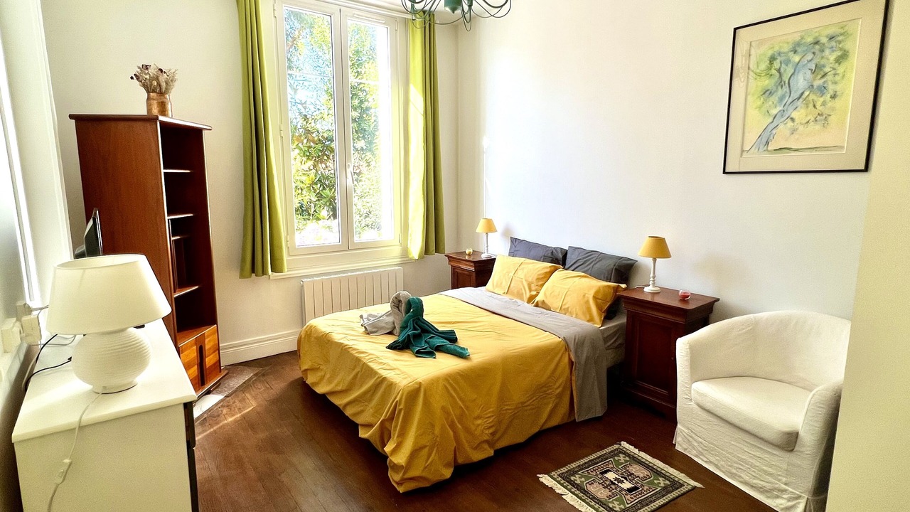 Photo of Bedroom in Bayonne