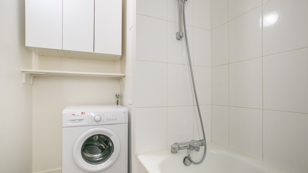 Photo of Bathroom in Saint-Fargeau
