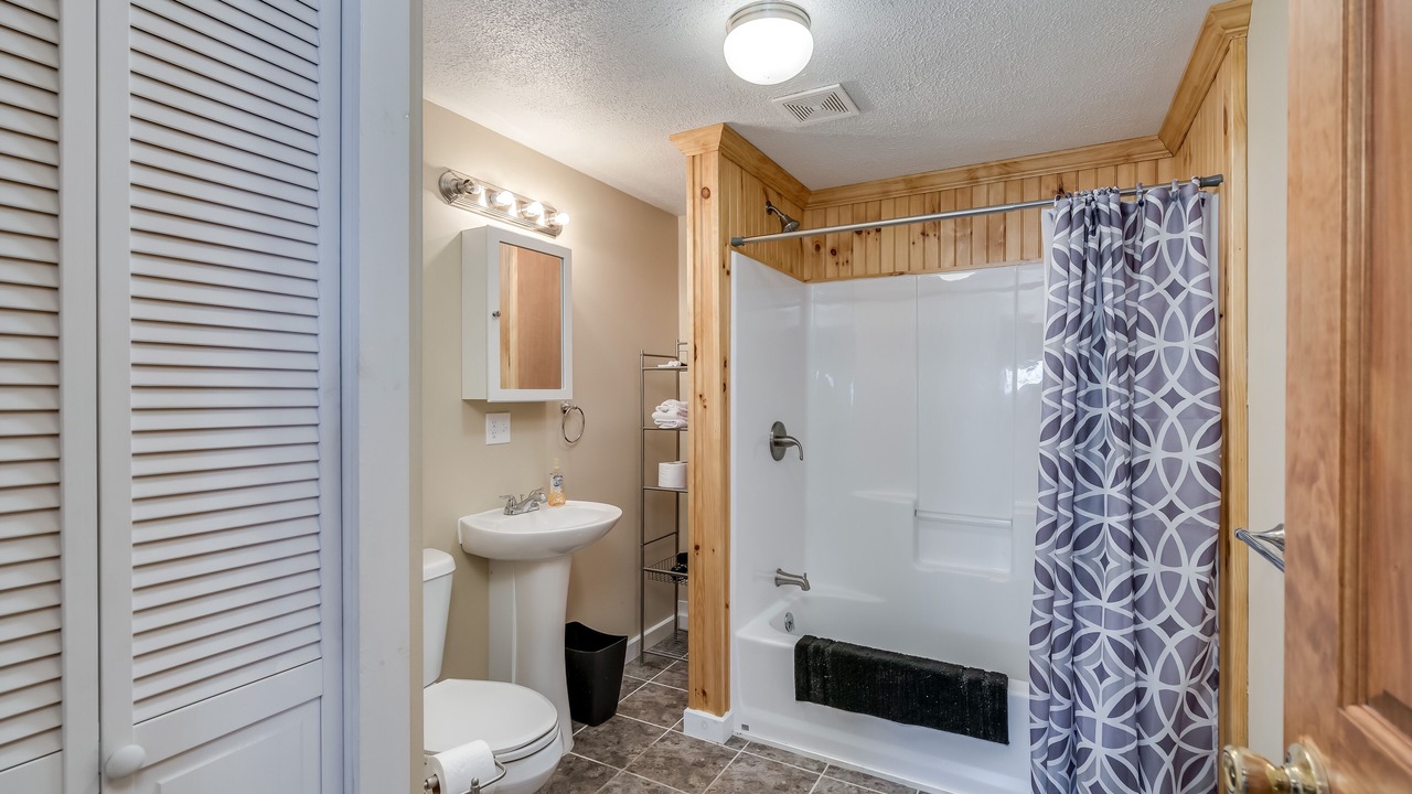 Photo of Bathroom in Alexandria Bay