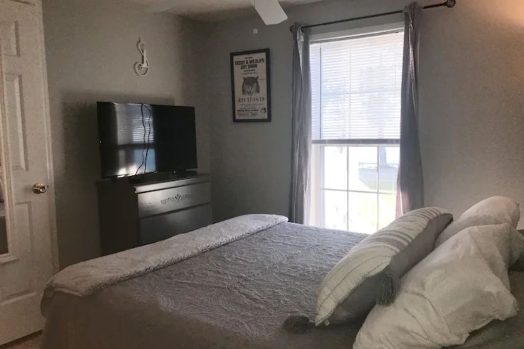 Photo of Bedroom in Cape Vincent