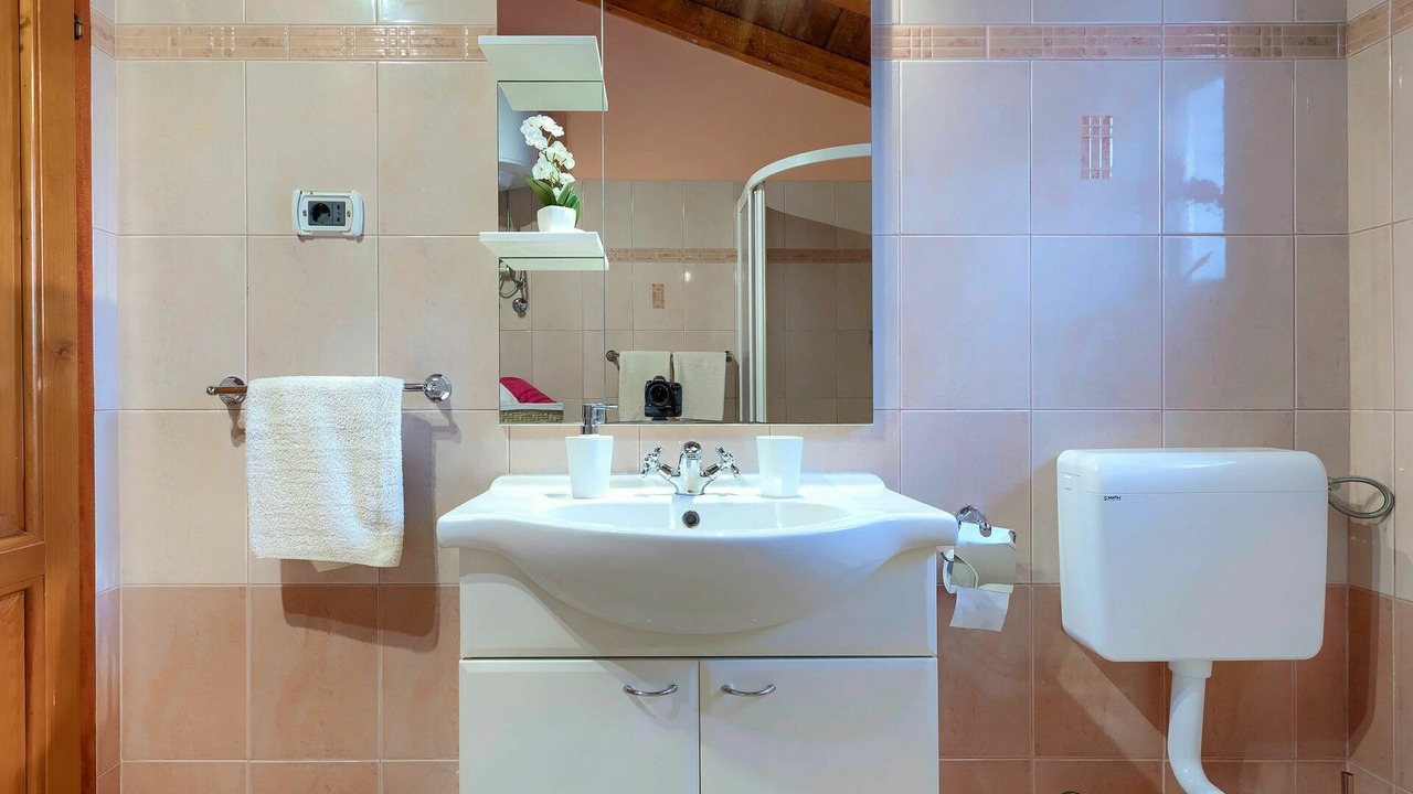 Photo of Bathroom in Muzini