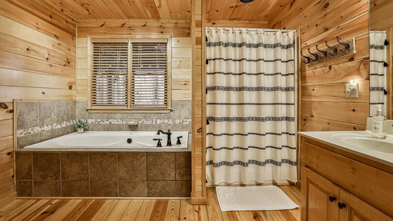 Photo of Bathroom in Ellijay