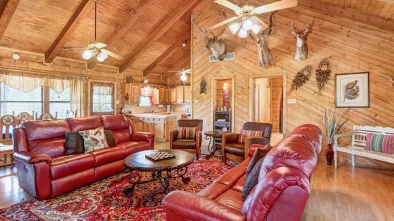 Photo of Livingroom in Uvalde